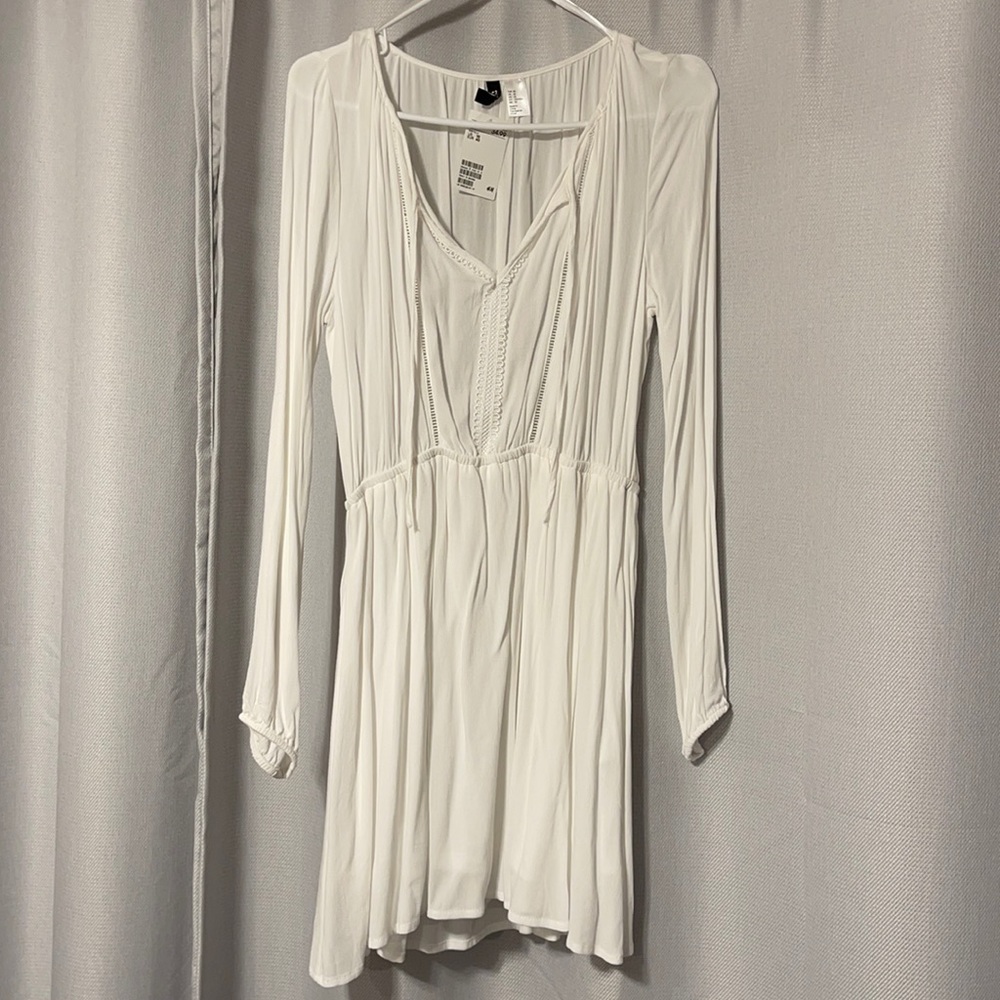 NWT WHITE LONG SLEEVE DRESS, SIZE 10